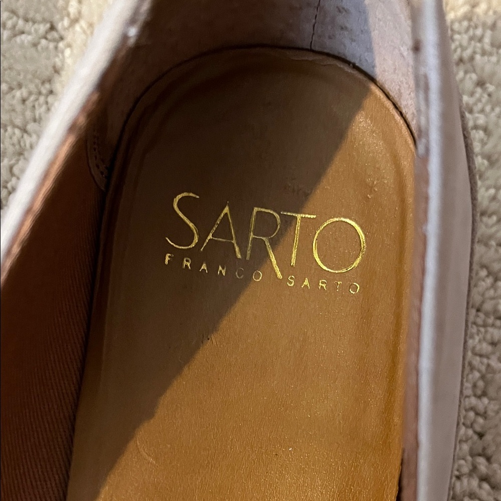 Sarto Women's beige Loafers size 9M - Picture 2 of 5